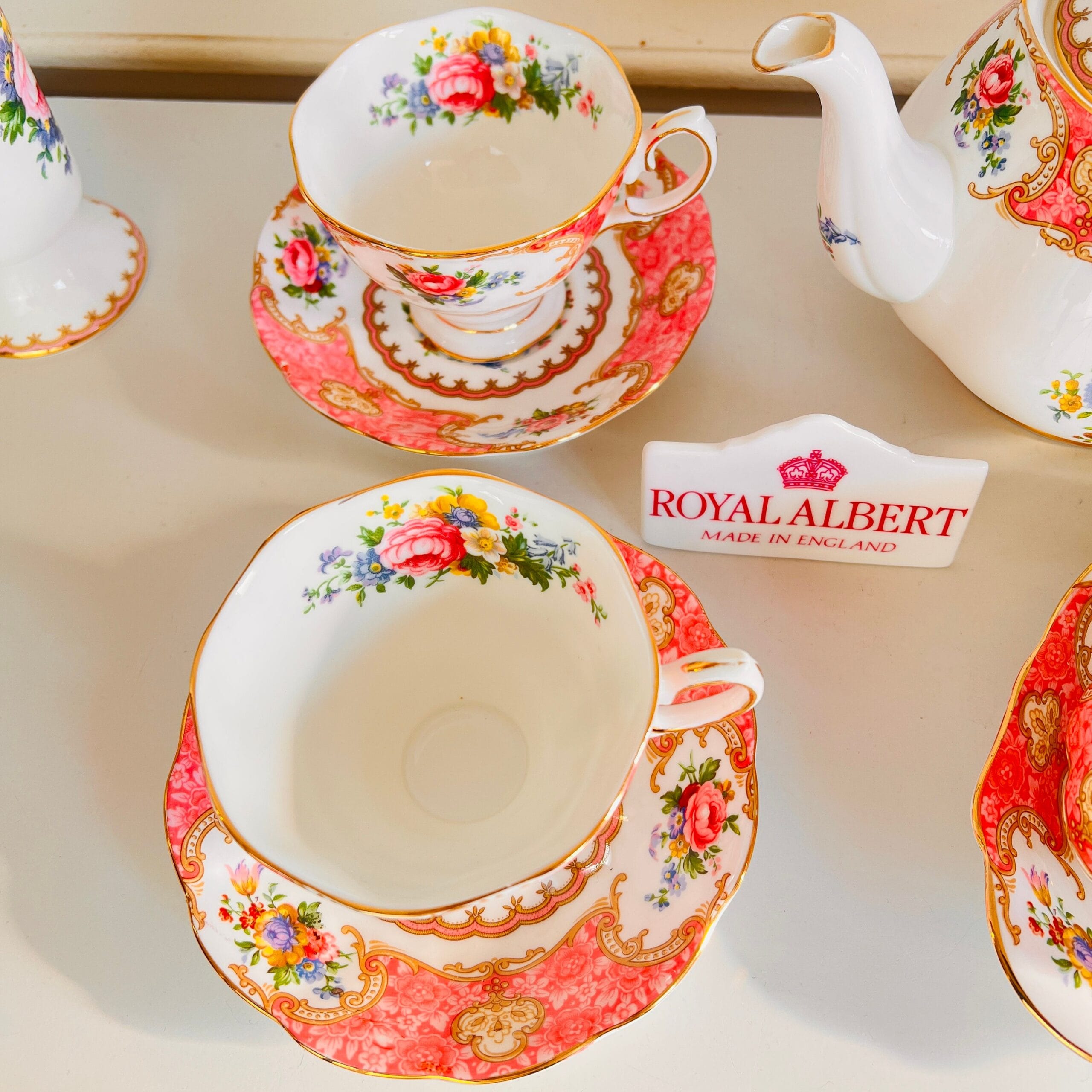 ロイヤルアルバートカップ&ソーサー ROYAL ALBERT (ロイヤルアルバート) カップ&ソーサー6Pセット